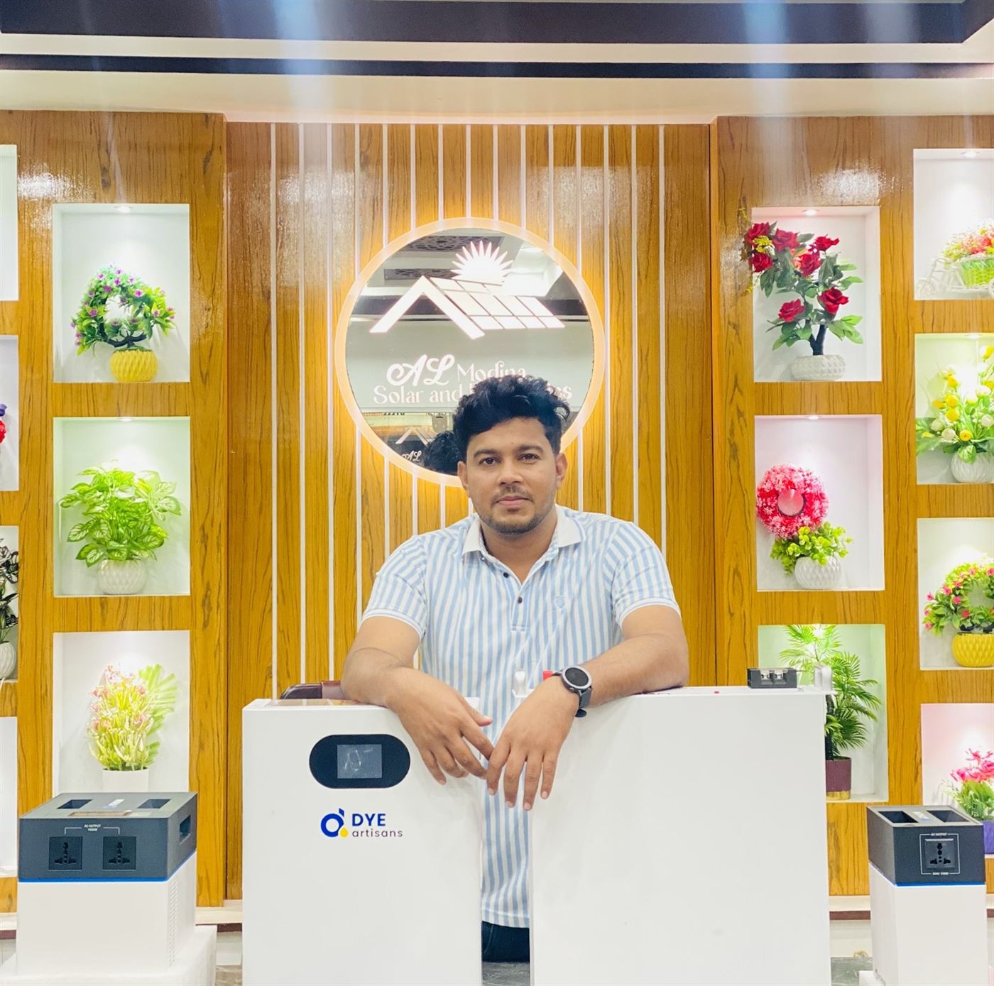 আল মদিনা সোলার এন্ড ইলেক্ট্রনিক্স প্রজেক্ট ও দোকান